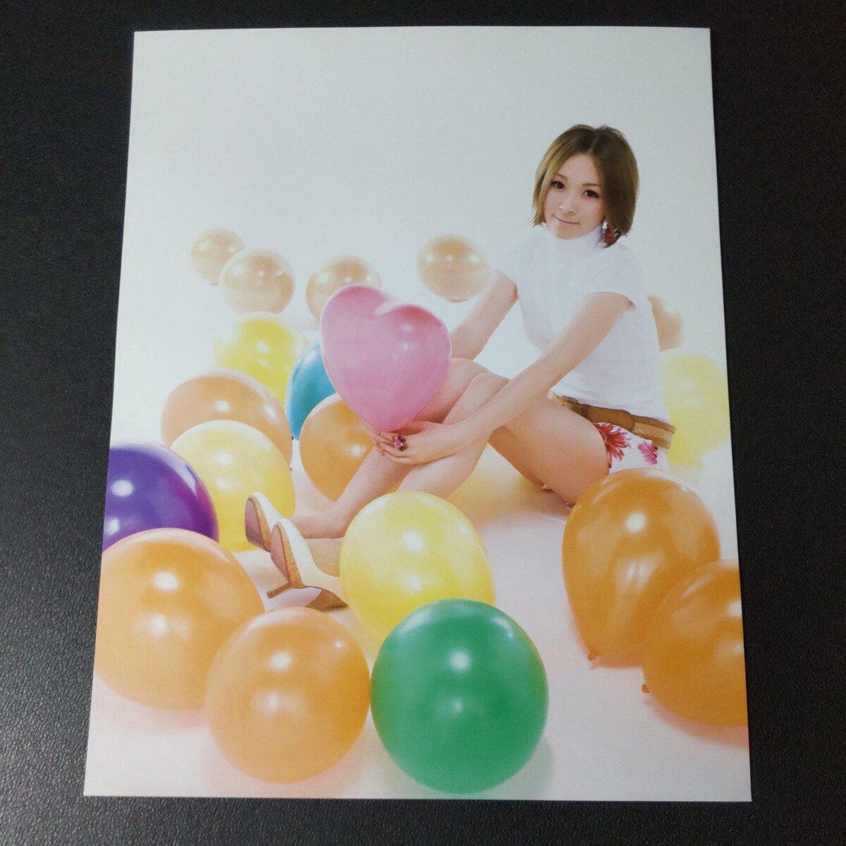 愛内里菜(垣内りか)ミニポスター8枚&【初版】写真集2冊など