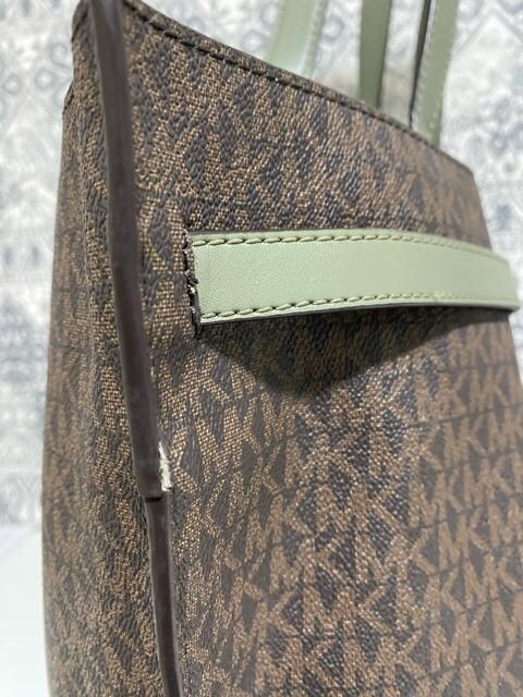 yǕizMICHAEL KORS }CPR[X g[gobO MK U[  uh 