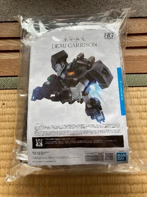 hg f~M\@g   zr[ 