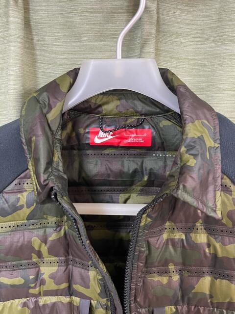 NIKE iCL@GAtg _EVc ebNt[X Jt TCYL u] WPbg ubN L  uh 