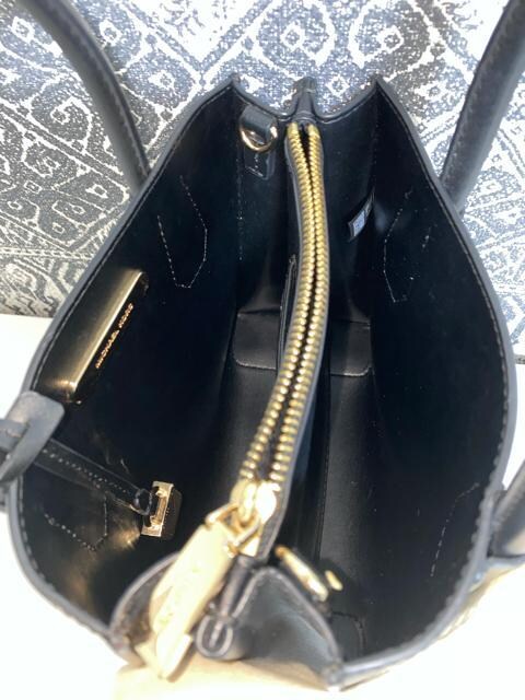 yizMICHAEL KORS }CPR[X U[ nhobO ubN  uh 