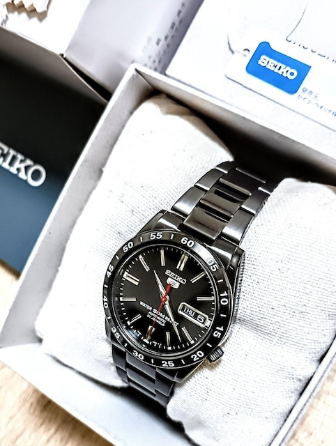 Vigp SEIKO 5 automatic @Bňl̔  uh 