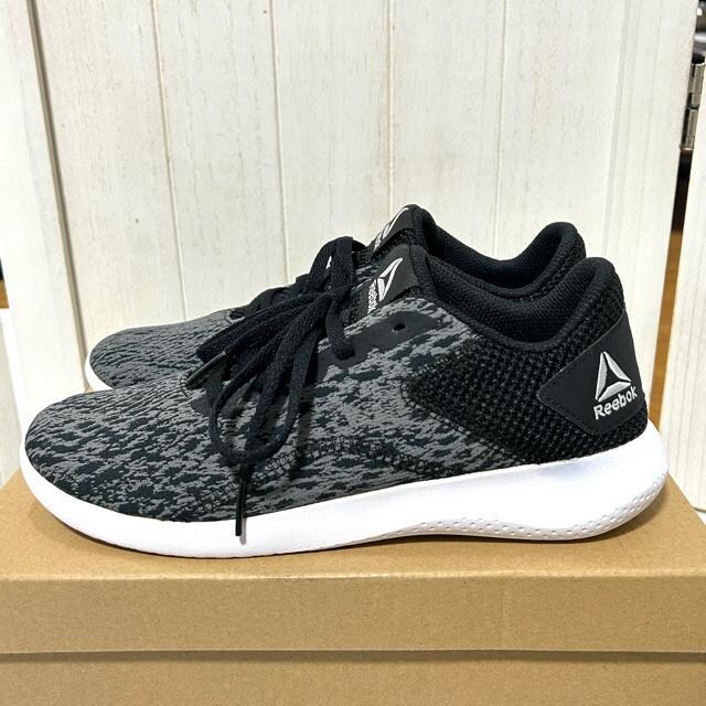 gp Reebok [{bN A_2.0 y Xj[J[ 24cm  uh 