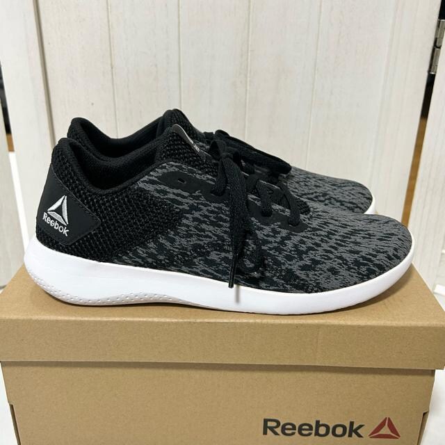 gp Reebok [{bN A_2.0 y Xj[J[ 24cm  uh 