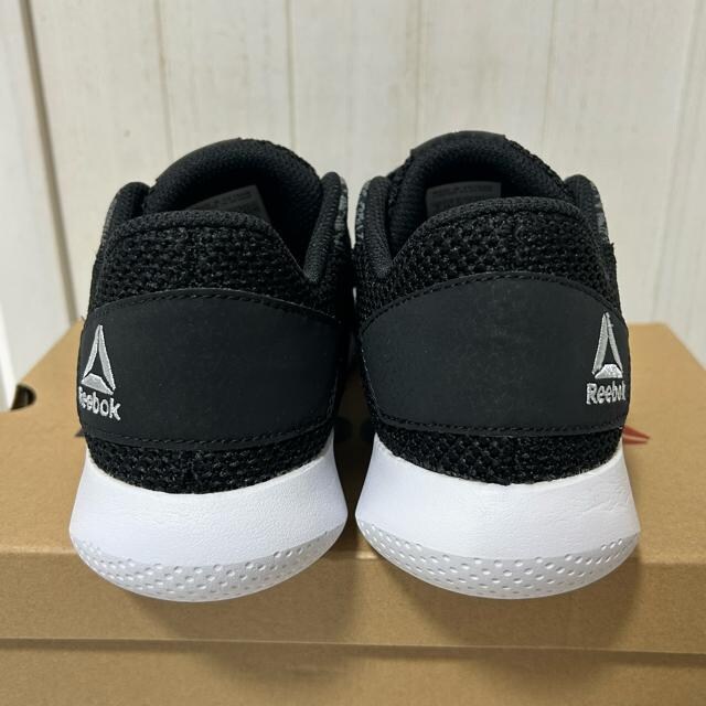 gp Reebok [{bN A_2.0 y Xj[J[ 24cm  uh 