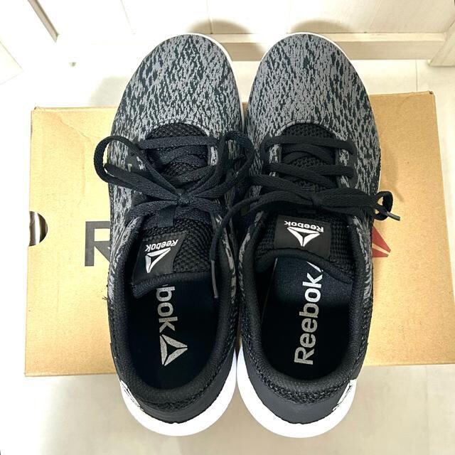 gp Reebok [{bN A_2.0 y Xj[J[ 24cm  uh 
