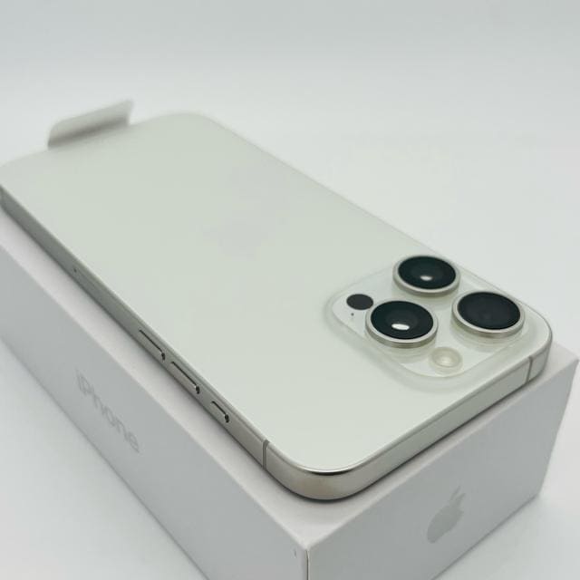 gp@iPhone 15 Pro Max 256 GB SIMt[@zCg  Ɠd/AV 