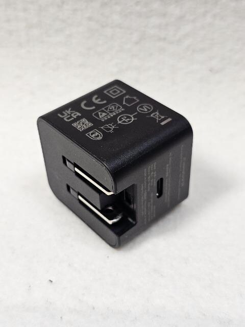 /TypeC100VϊA_v^/dq^oRgы@̏[dɎgp\/Vi 