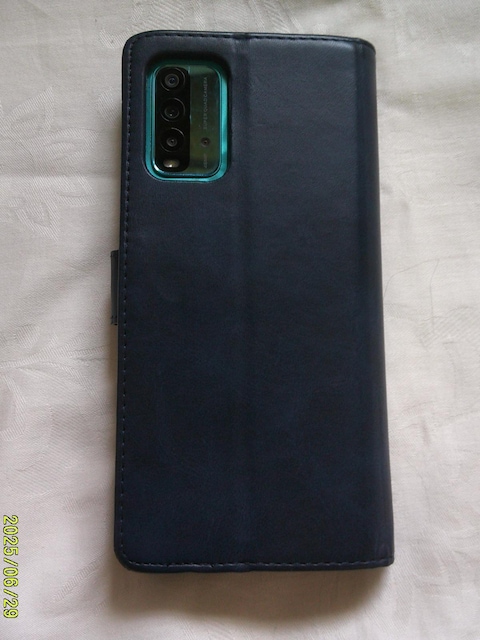 Redmi Vt[@X}[gtH@P[Xt  Ɠd/AV 