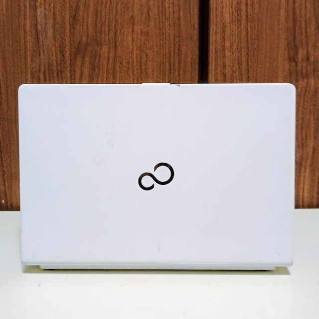 FUJITSU LIFEBOOK Corei5 8GB SSD250GB Windows11 WebJ Office  PC{/Ӌ@ 