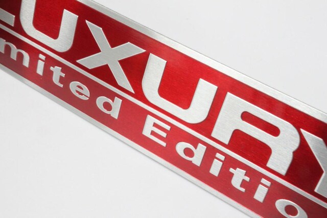 LUXURY LIMITED EDITION  Gu v[g  /oCN