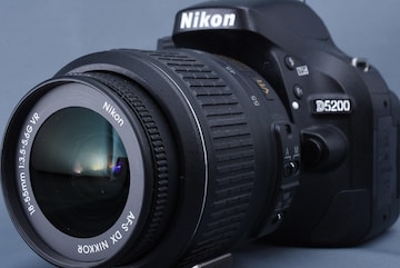 i Nikon D5200 U␳tYZbg 