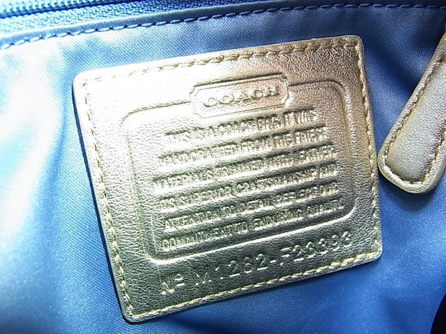 KCOACH / R[`@V_[obO  fCW[ |s[  }hX |Pbg F23393 fB[X }`J[