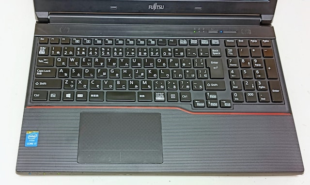 FUJITSU LIFEBOOK Corei7 8GB SSD256GB Windows11 Excel Word  PC{/Ӌ@ 