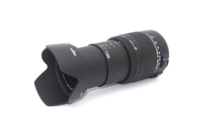}NBeɂΉSIGMA 18-250mm DC MACRO OS HSM  Ɠd/AV 