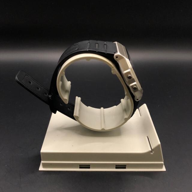  CASIO JVI fW^ rv F-91W  uh 