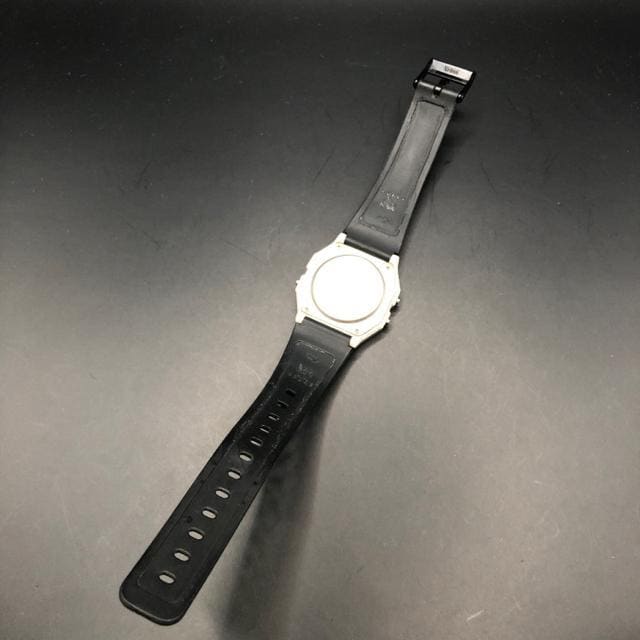  CASIO JVI fW^ rv F-91W  uh 