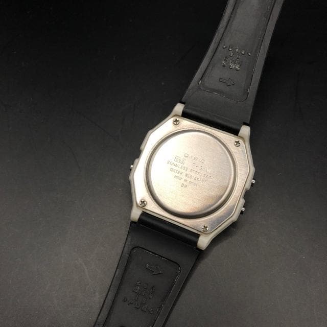  CASIO JVI fW^ rv F-91W  uh 