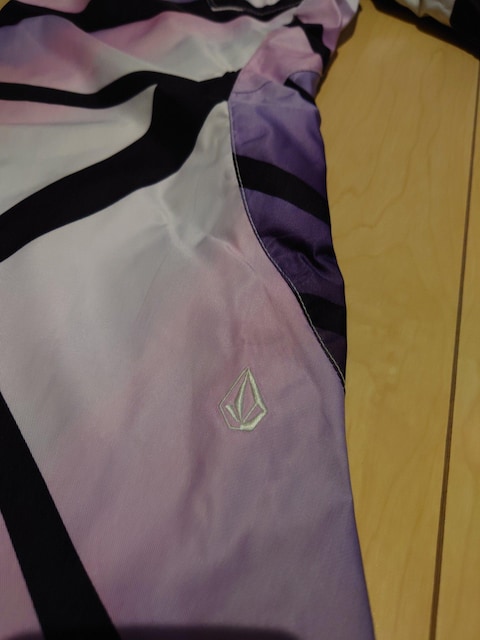 VOLCOM@Xm[EFA  uh 