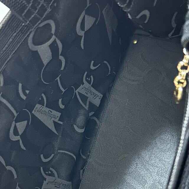 i Salvatore Ferragamo tFK @ V_[obO ^U[  uh 