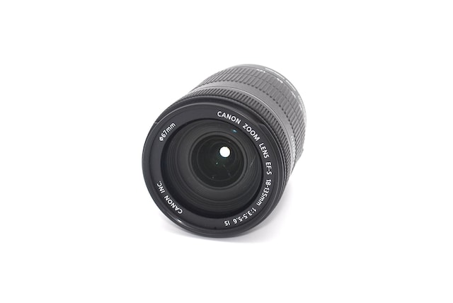 1{ƕ֗ȃYCanon EF-S 18-135mm IS  Ɠd/AV 
