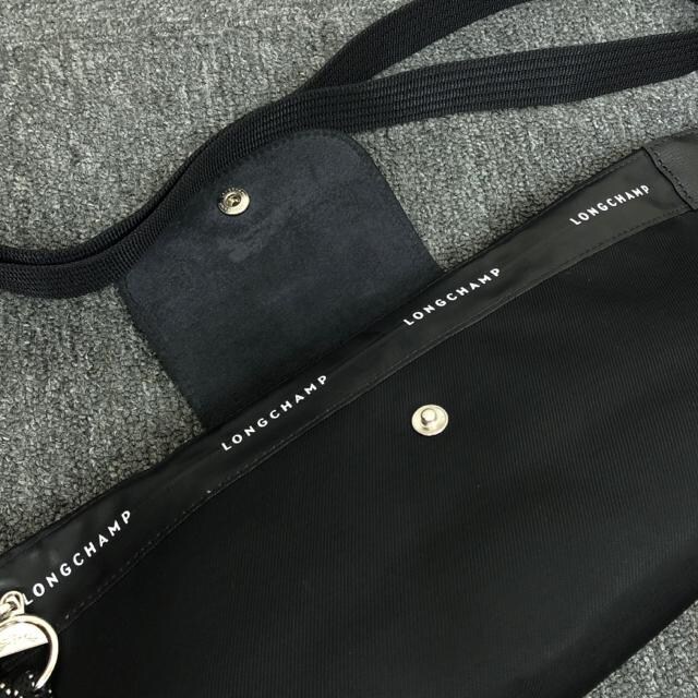  LONGCHAMP V {fBobO ubN  uh 