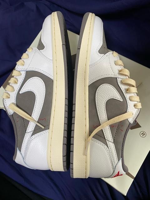 Air Jordan1 Low Travis Scott o[XJ@27.0  W[/X|[c 