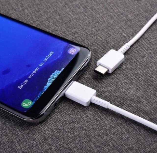 zCg USB-C Type-C to Type-C 2m P[u PDΉ 3A }[d