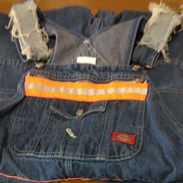 Dickies I[o[I[  uh 