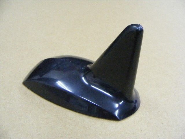  菈iISHARK _~[ANTENNA BLACKdl ViI  /oCN