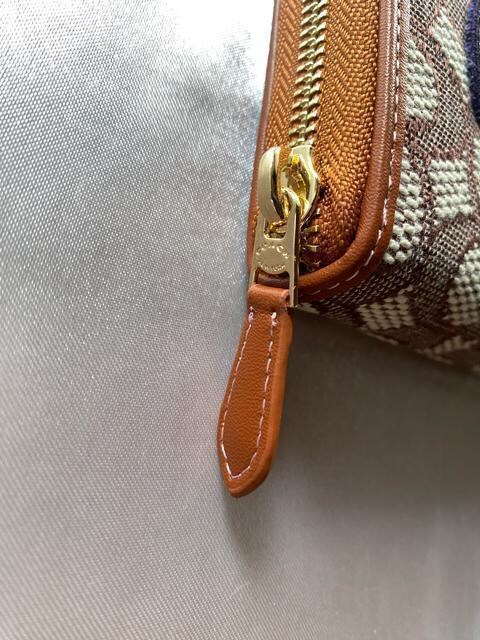Xg1_COACH fBYj[R{ z  CH492