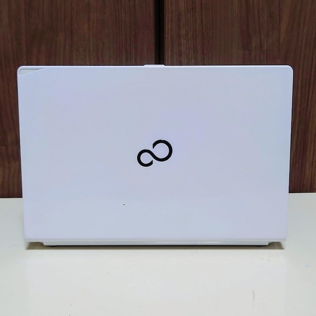 FUJITSU LIFEBOOK Corei5 12GB SSD512GB Windows11 m[gp\R tHD  PC{/Ӌ@ 