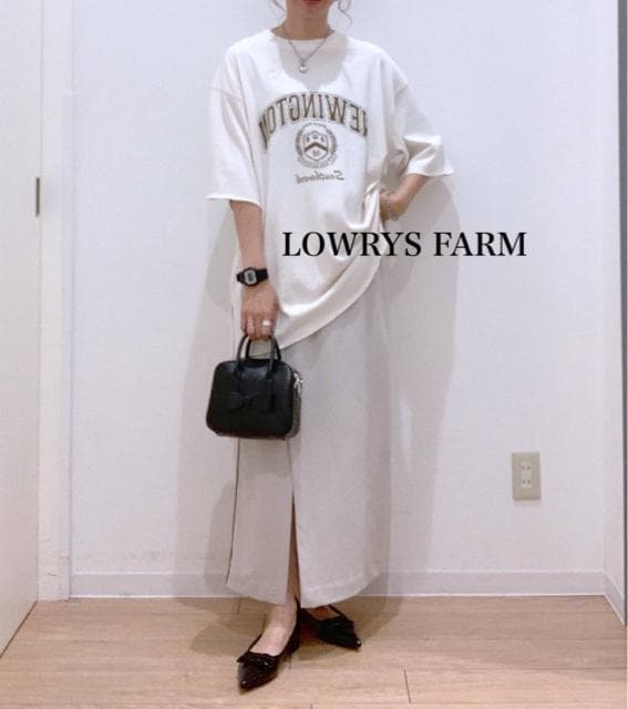 Vi@LOWRYS FARMOvgTVc  t@bV 