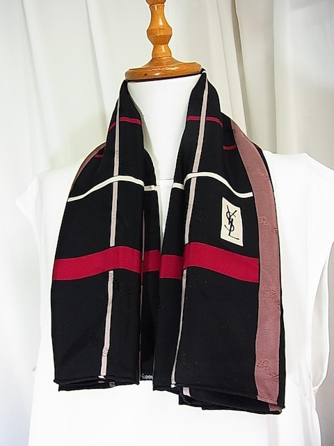500~X^KǕi Yves Saint LaurentiCET[jVN100XJ[t@ubNx[X  uh 