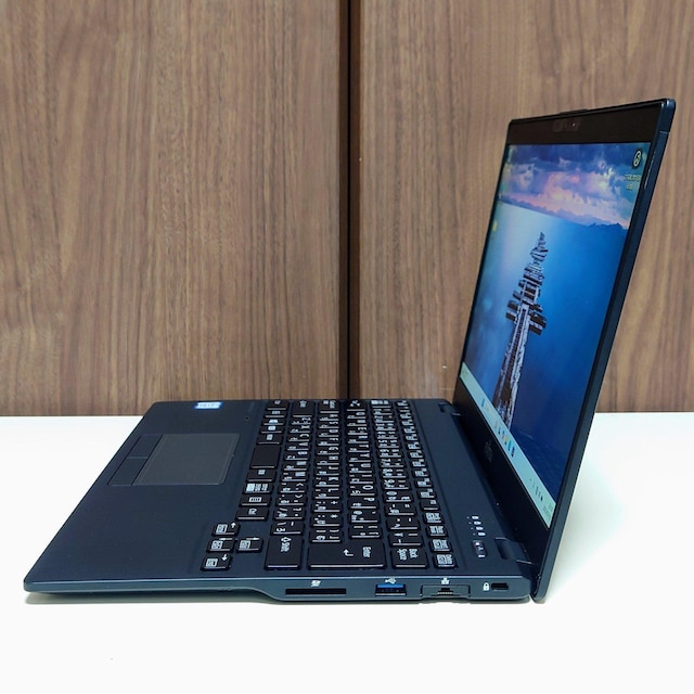 FUJITSU LIFEBOOK Corei5 8GB M.2 NVMe SSD512GB ^ y m[gPC tHD  PC{/Ӌ@ 