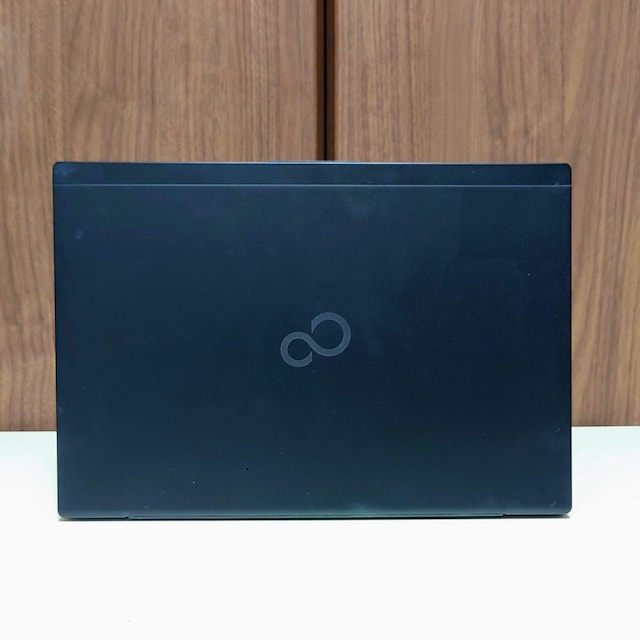 FUJITSU LIFEBOOK Corei5 8GB M.2 NVMe SSD512GB ^ y m[gPC tHD  PC{/Ӌ@ 
