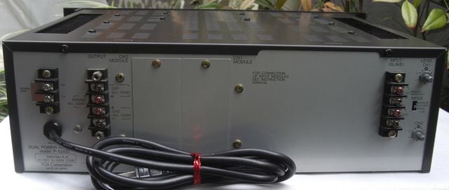 TOA/P-1030D業務用デュアルorBTLアンプ中古完動美品:楽器/DJ
