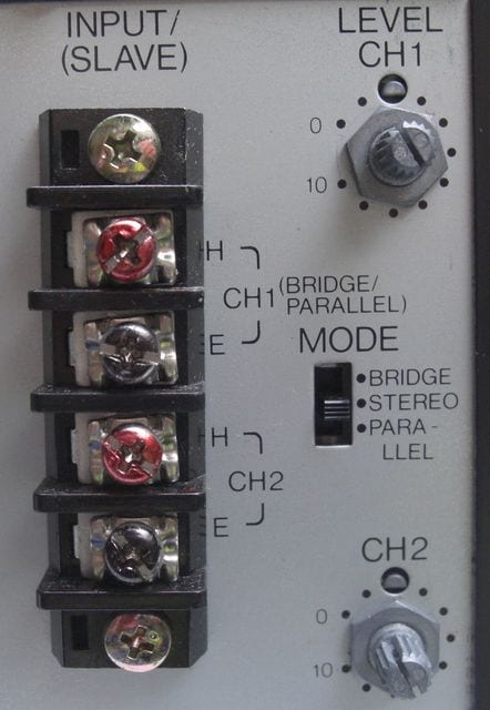 TOA/P-1030D業務用デュアルorBTLアンプ中古完動美品:楽器/DJ
