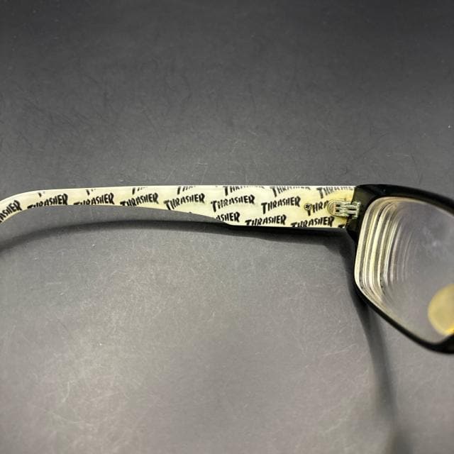  THRASHER XbV[ GLASSART Kl ዾ  uh 