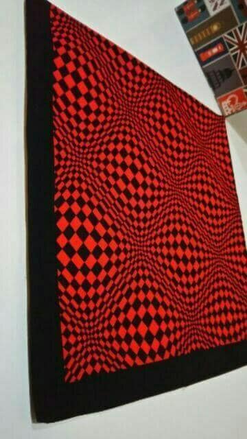 Vio_i􉽊wblack/red  t@bV 