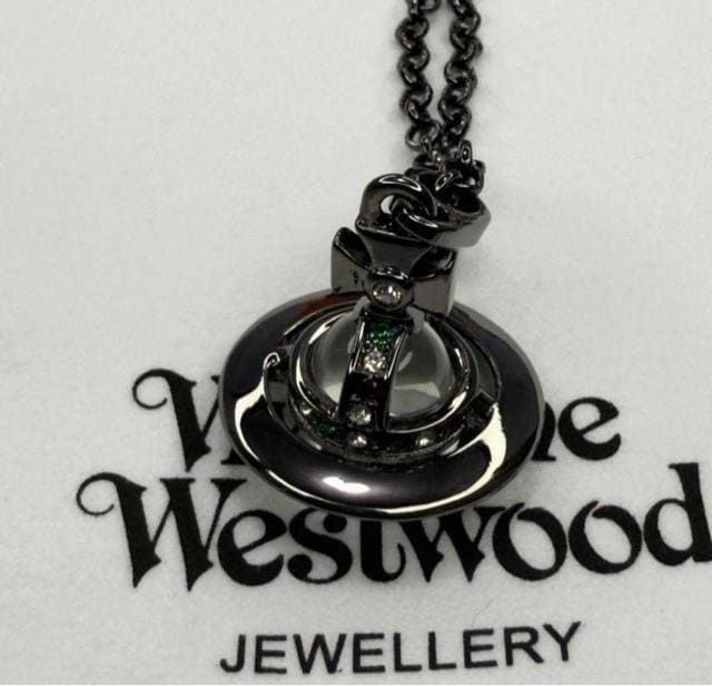 Vivienne Westwood ^Cj[I[u lbNX ubN NA   uh 