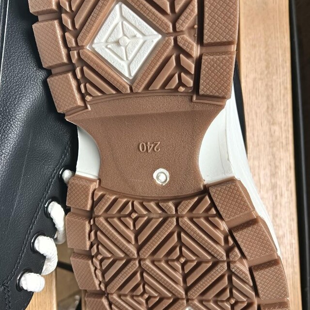 Vi 24cm fB[X Xj[J[ ubN V[Y C  JWA