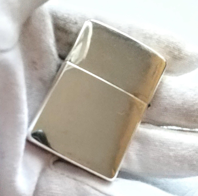ZIPPO@ECXgE`[`@Wb|C^[@IX 1993@LYLY  jt@bV 