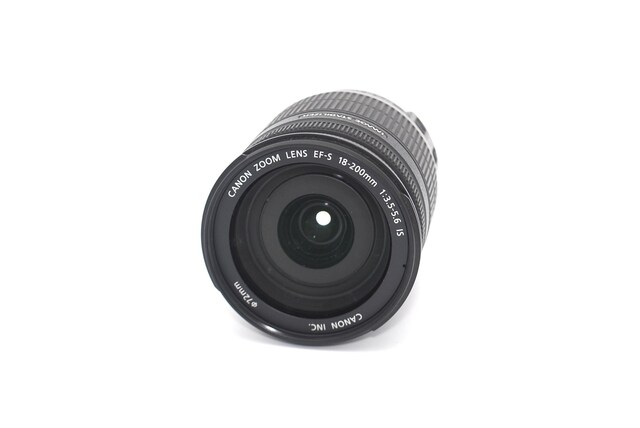 Canon EF-S 18-200mm F3.5-5.6 IS  Ɠd/AV 