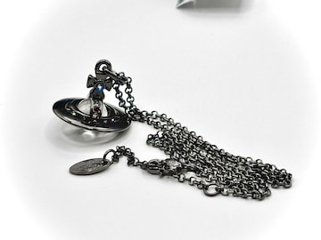 Vivienne Westwood ^Cj[I[ulbNX ubNNA