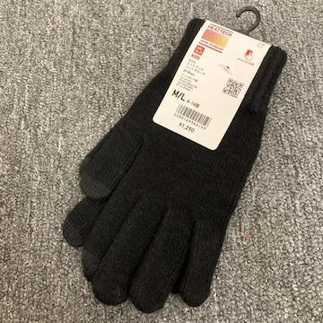  Vi UNIQLO jN q[gebNjbgO[u ubN