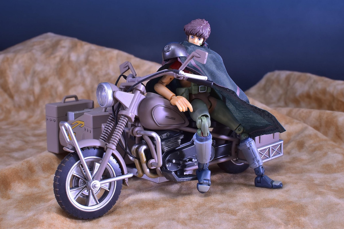 フィギュア　メロウリンク・アリティwith軍用バイク「機甲猟兵メロウリンク」 Amazon.co.jp: 装甲騎兵ボトムズ 機甲猟兵メロウリンク アリティ