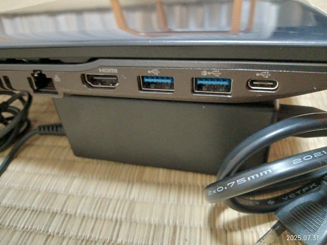 xm LIFEBOOK AH42/F1  PC{/Ӌ@ 
