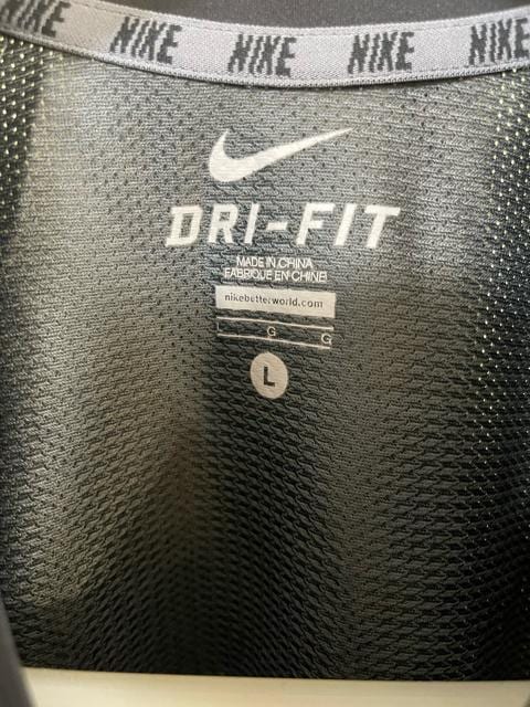 NIKE iCL@YL ubN TVc@DRI-FIT 􉽊w͗l@L  uh 
