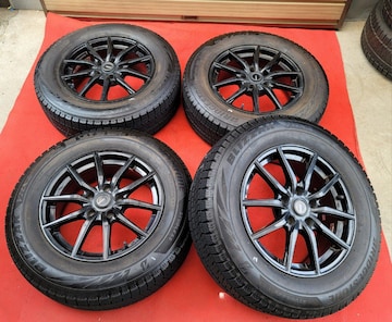 GXs[h 16~6.5J 5H PCD114.3 IS38 uaXgBLIZZAK VRX2 (215/65R16) 4{Z